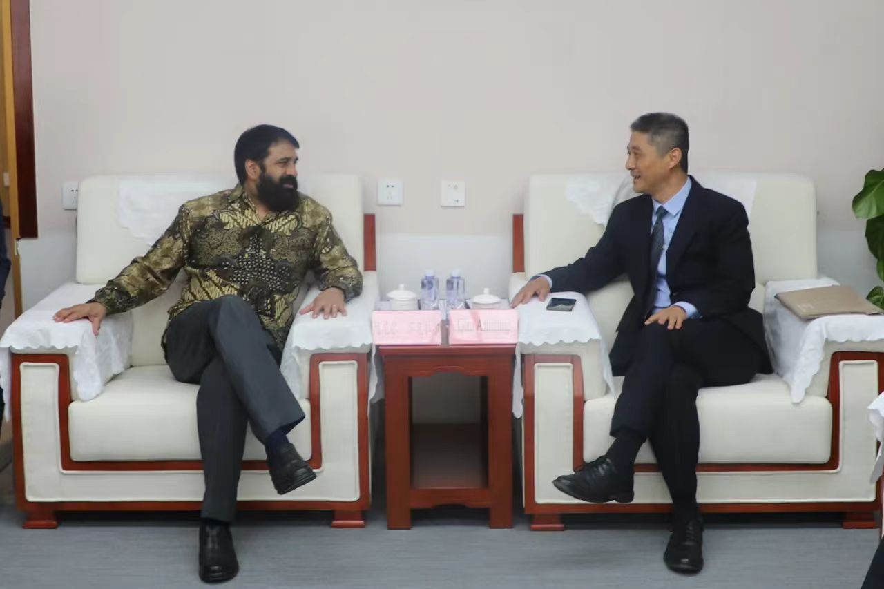 中国外文局领导会见南非外交部亚洲及金砖事务特使阿尼尔&middot;苏克拉尔
